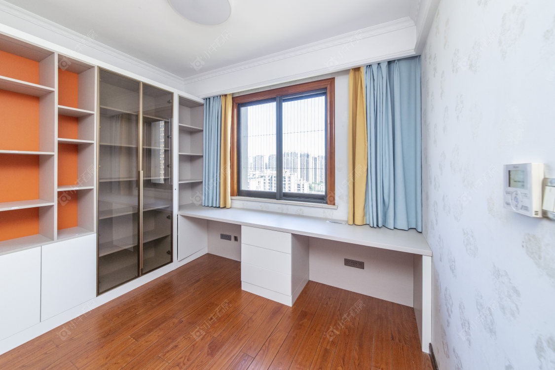 常州吾悦广场北区在售二手房源室内图_小牛看房