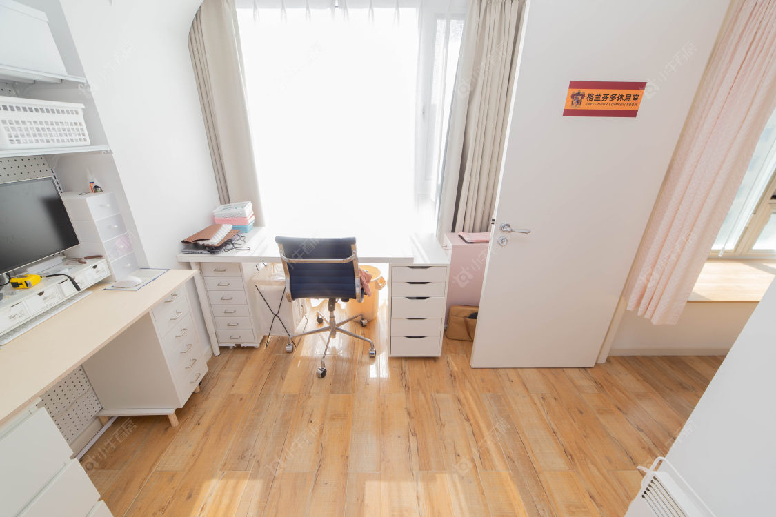 常州世茂香槟湖二期在售二手房源室内图_小牛看房