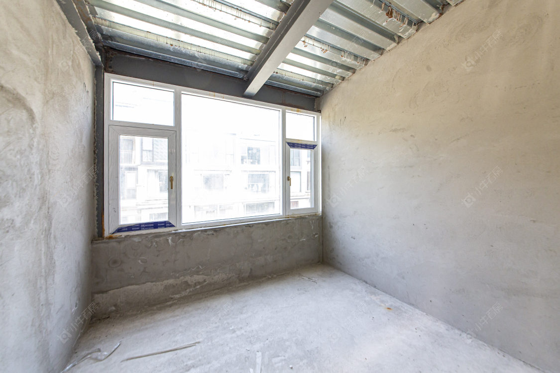 常州绿地香奈别墅区在售二手房源室内图_小牛看房