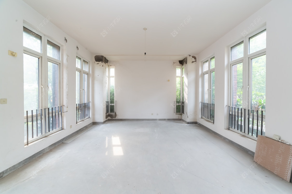 常州绿地世纪城别墅区在售二手房源室内图_小牛看房