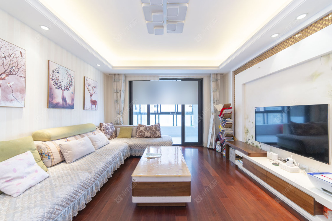 常州绿地峰云汇在售二手房源室内图_小牛看房