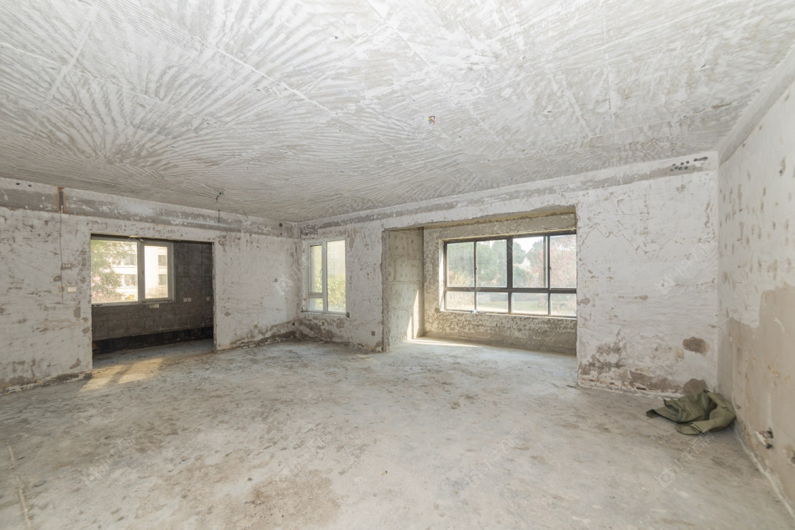 常州凤凰湖花园在售二手房源室内图_小牛看房