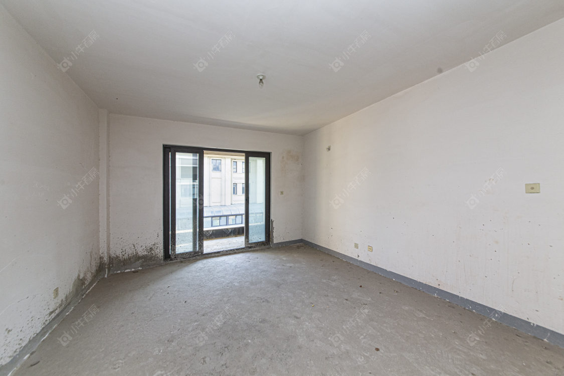 绿地香奈别墅区房源室内图 常州绿地香奈别墅区在售二手房源室内图_小牛看房