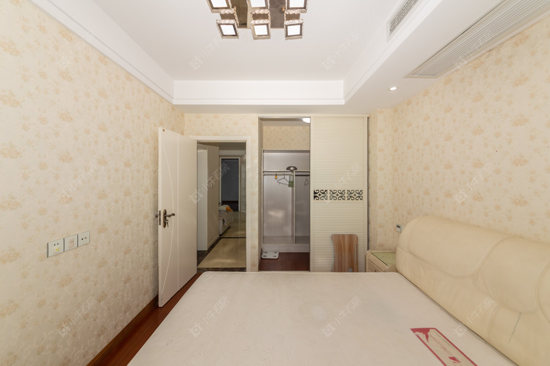 常州凤凰名城在售二手房源室内图_小牛看房