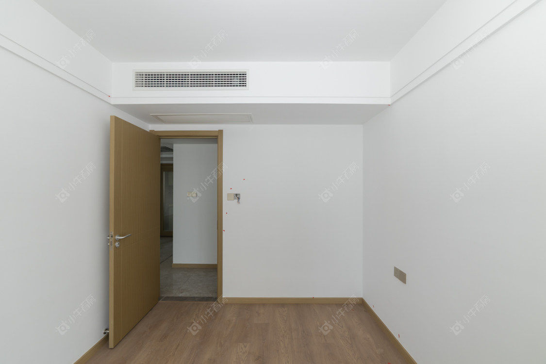 常州绿地香港名墩道在售二手房源室内图_小牛看房