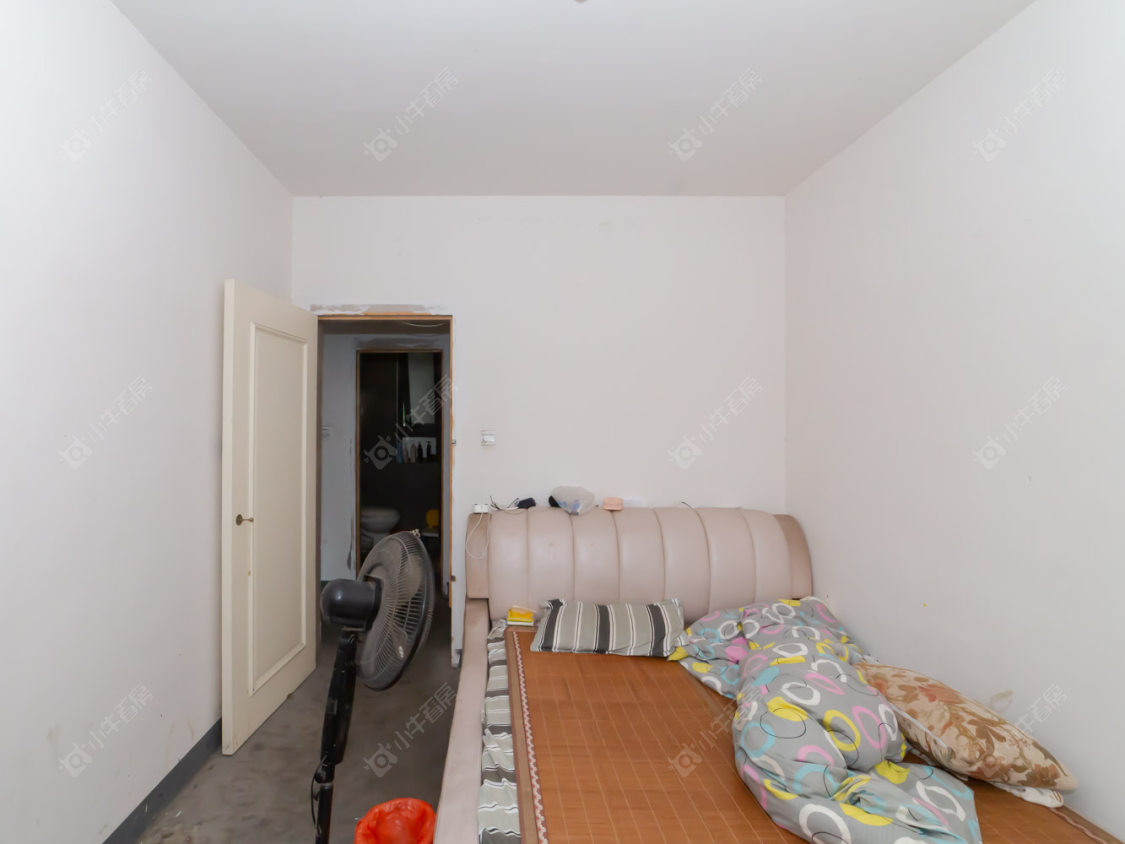 常州世茂香槟湖四期在售二手房源室内图_小牛看房