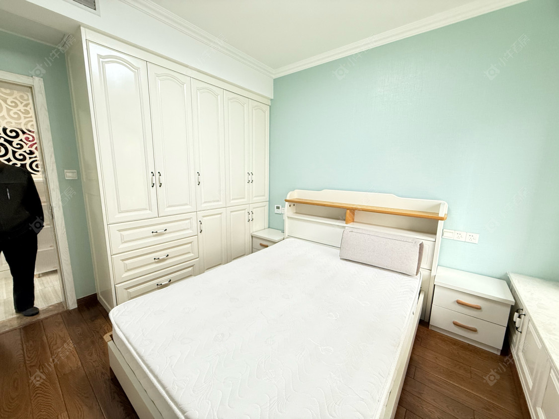 常州世茂香槟湖三期在租房源室内图_小牛看房