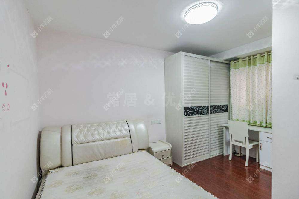 常州亚泰财富中心在租房源室内图_小牛看房