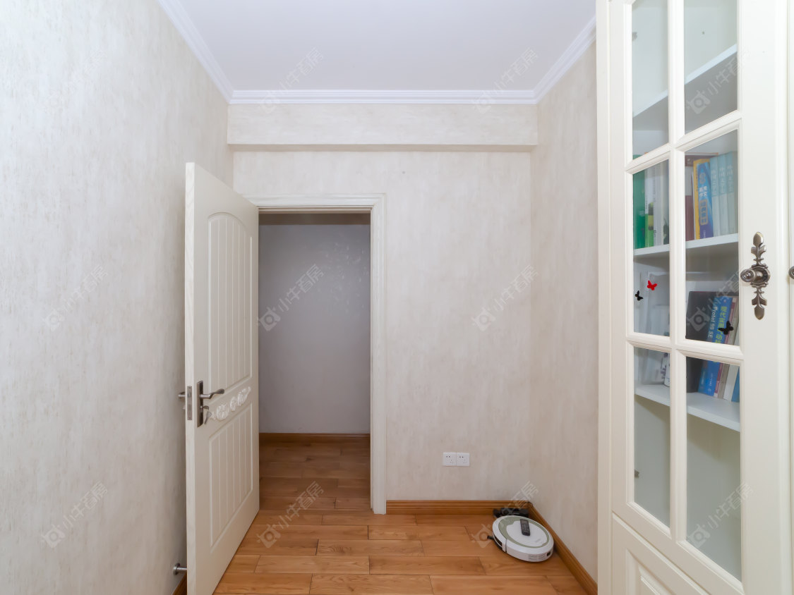 常州世茂香槟湖二期在售二手房源室内图_小牛看房