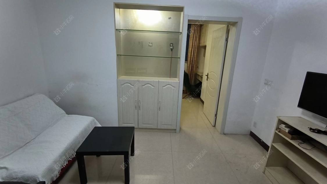 常州亚泰财富中心在租房源室内图_小牛看房