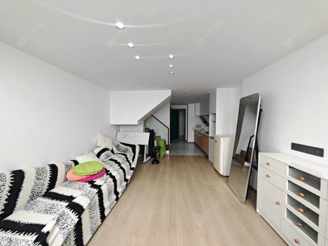 常州亚泰财富中心在租房源室内图_小牛看房