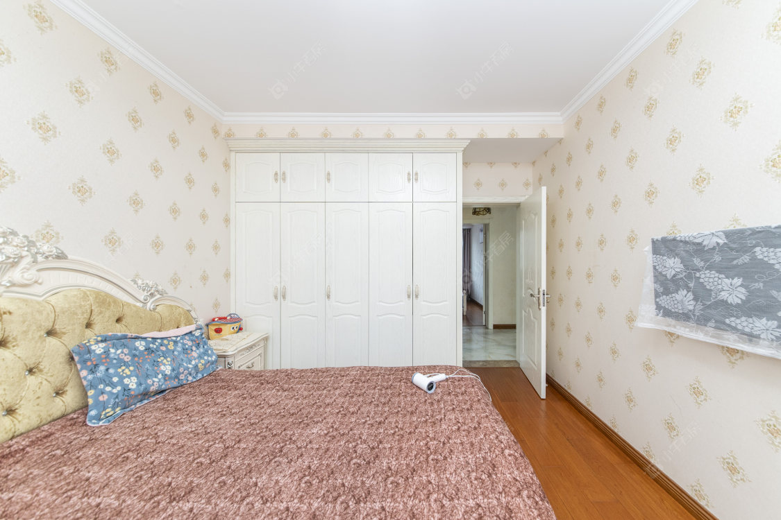 常州绿地峰云汇在售二手房源室内图_小牛看房