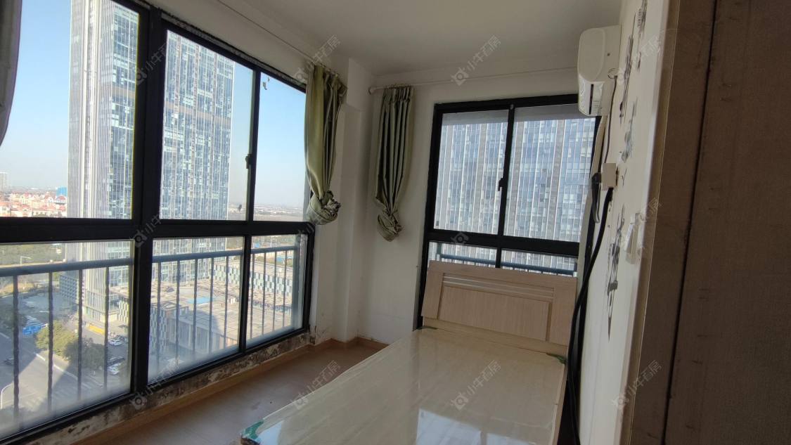 常州世茂香槟湖二期在租房源室内图_小牛看房