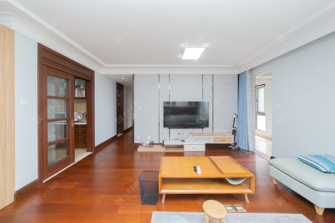 常州朗诗蓝郡4室2厅2卫在售二手房房源图片