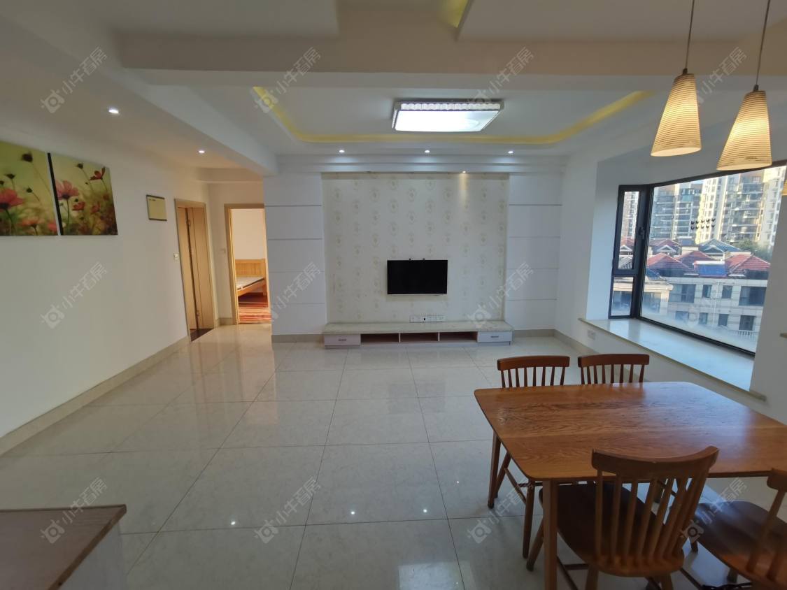 常州世茂香槟湖二期在租房源室内图_小牛看房