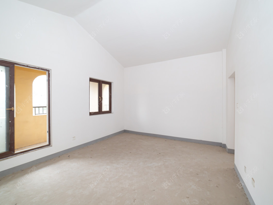 常州龙湖原山别墅区在售二手房源室内图_小牛看房