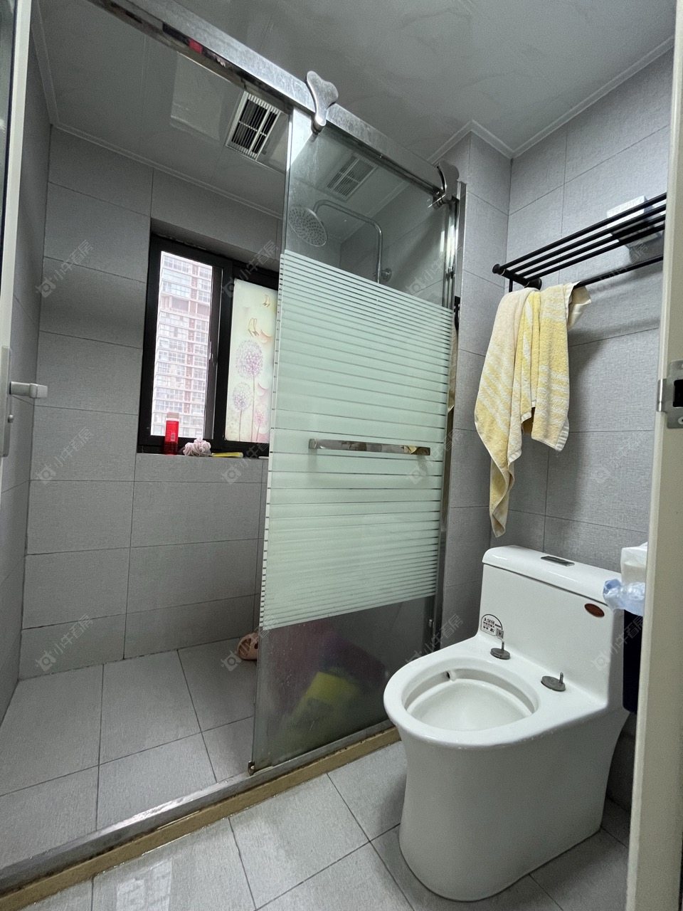 常州世茂香槟湖五期在租房源室内图_小牛看房