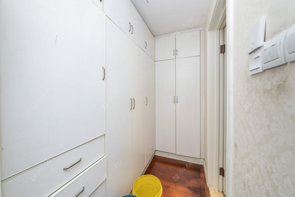 常州绿地峰云汇在售二手房源室内图_小牛看房