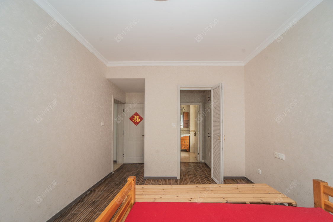 常州世茂香槟湖一期在售二手房源室内图_小牛看房