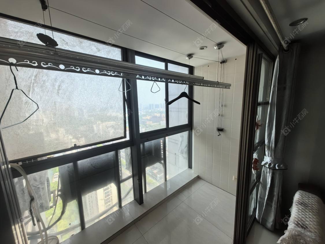 常州亚泰财富中心在租房源室内图_小牛看房