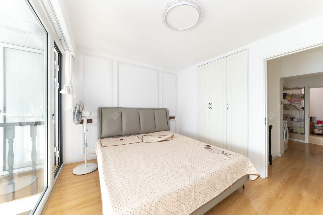 常州亚泰财富中心在售二手房源室内图_小牛看房