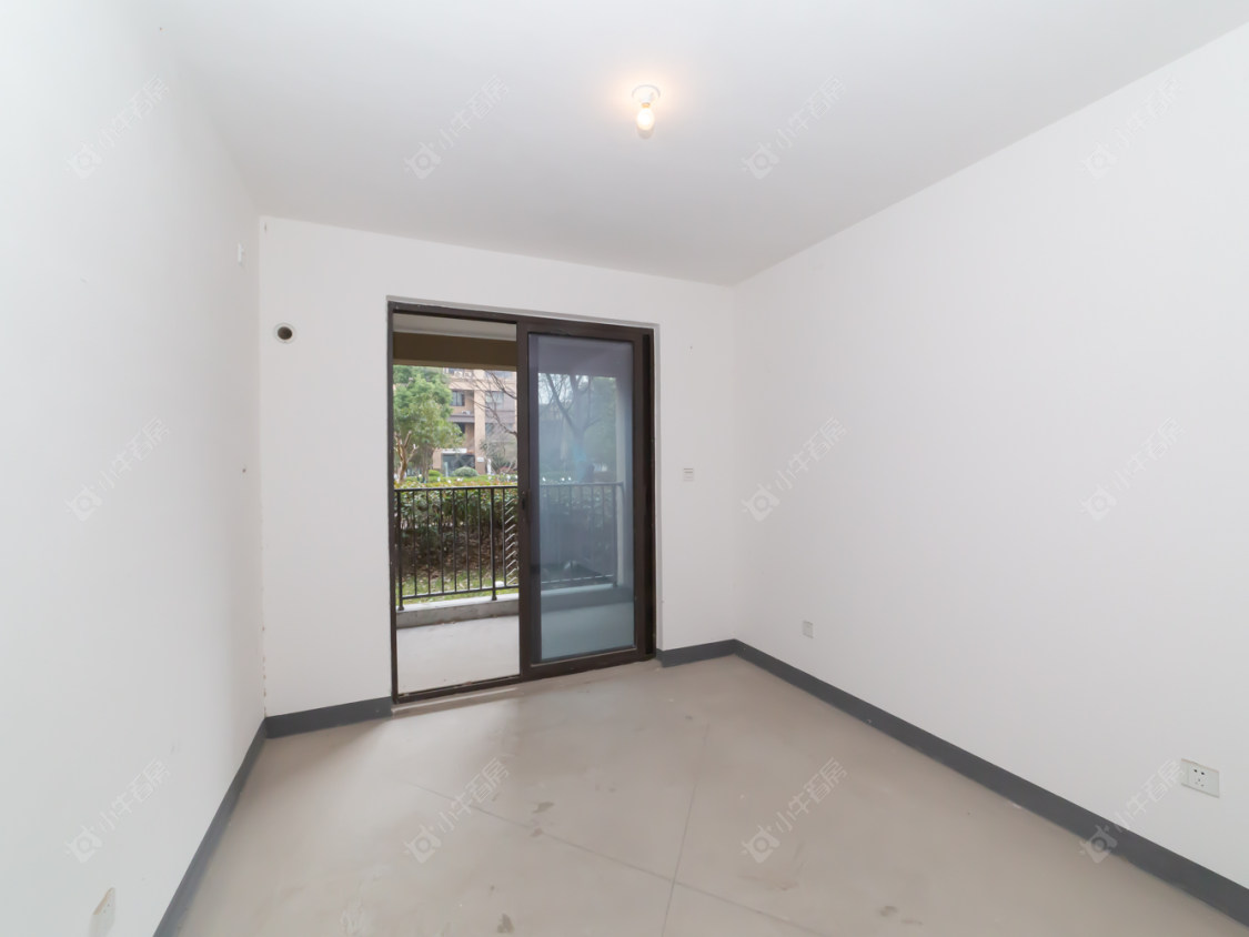 常州世茂香槟湖四期在售二手房源室内图_小牛看房