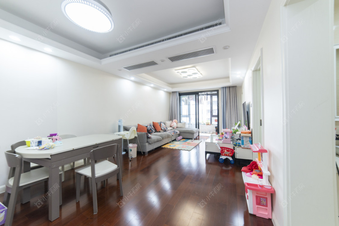 绿地峰云汇房源室内图 常州绿地峰云汇在售二手房源室内图_小牛看房