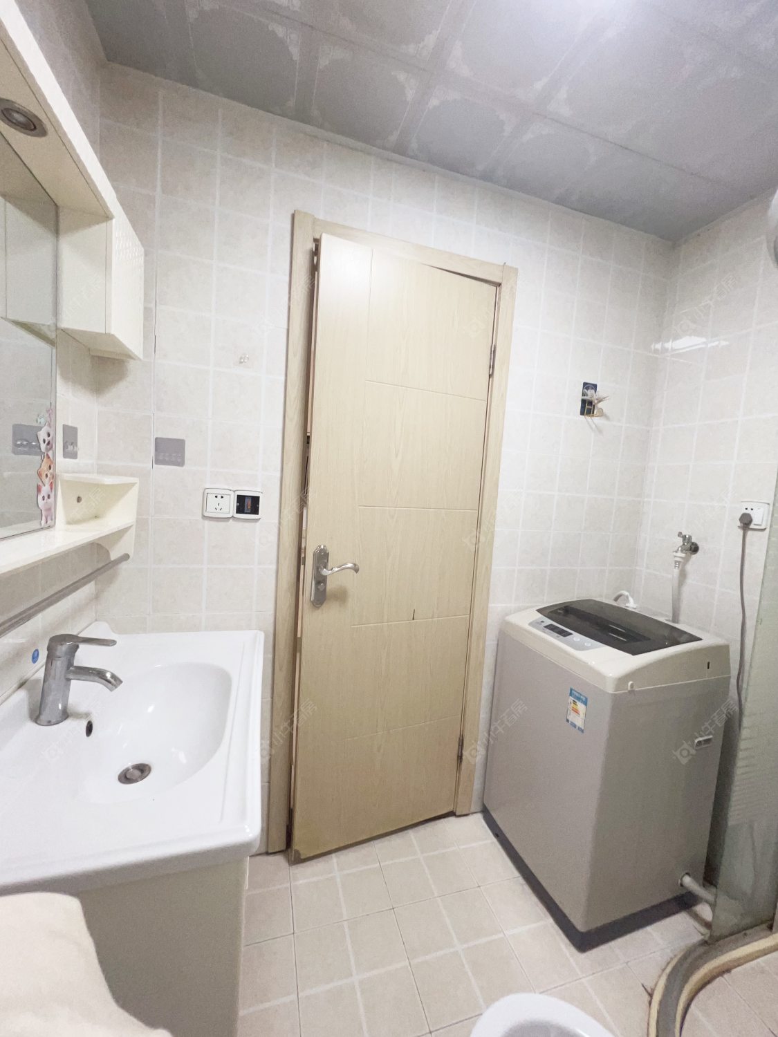 常州亚泰财富中心在租房源室内图_小牛看房