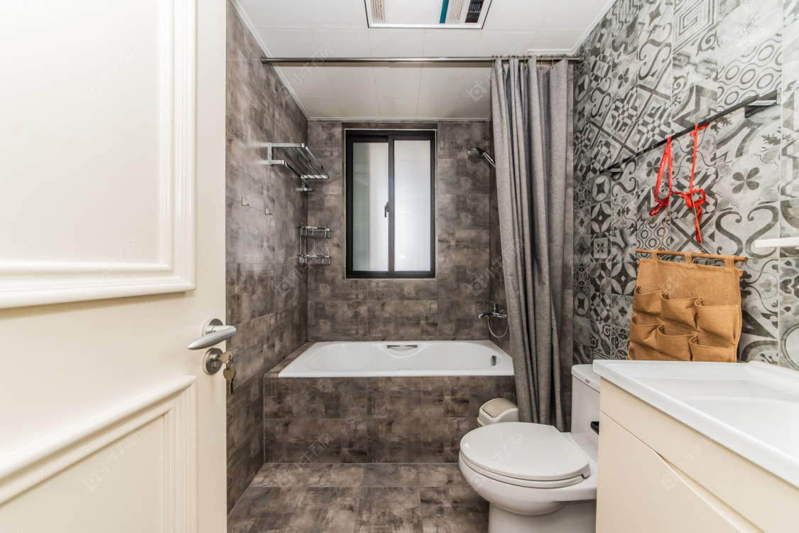 常州世茂香槟湖三期在售二手房源室内图_小牛看房