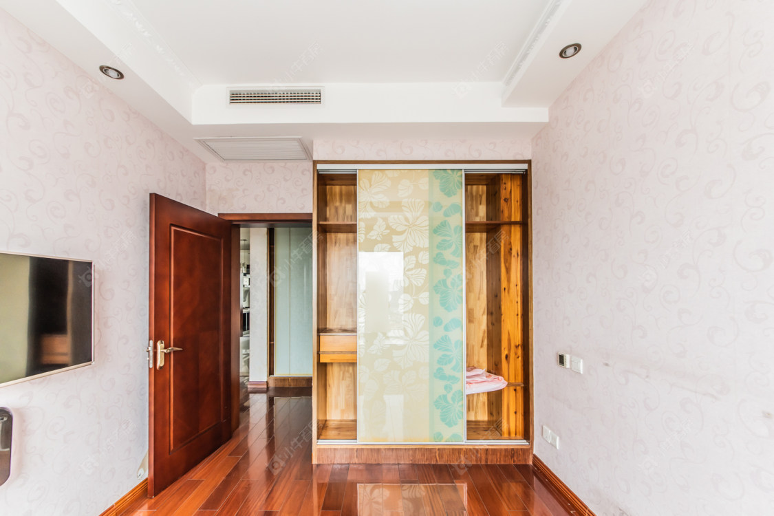 常州世茂香槟湖一期在售二手房源室内图_小牛看房