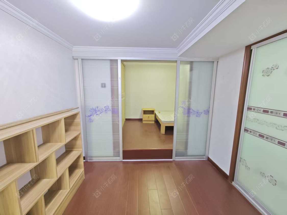 常州亚泰财富中心在租房源室内图_小牛看房