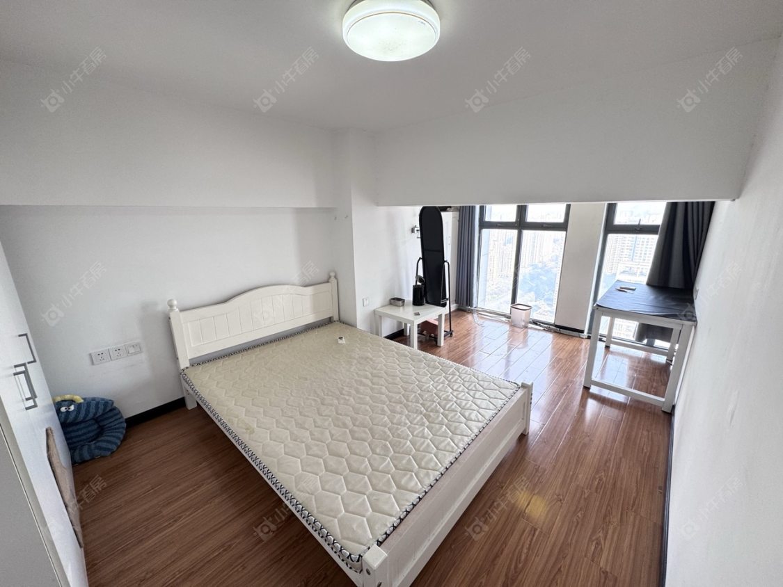 常州亚泰财富中心在租房源室内图_小牛看房