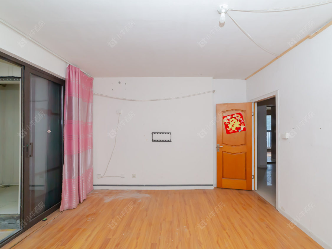 常州世茂香槟湖四期在售二手房源室内图_小牛看房