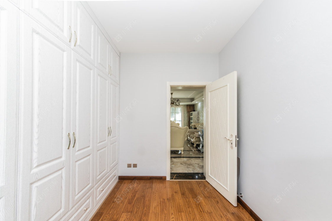 常州世茂香槟湖二期在售二手房源室内图_小牛看房