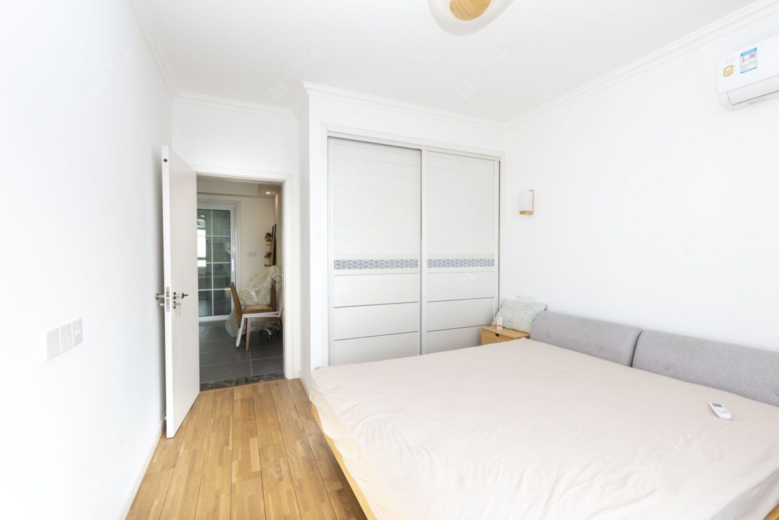 常州绿地香奈在售二手房源室内图_小牛看房