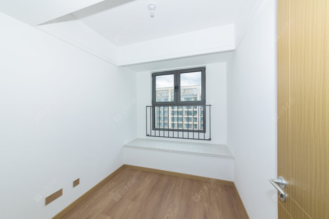 常州绿地香港名墩道在售二手房源室内图_小牛看房