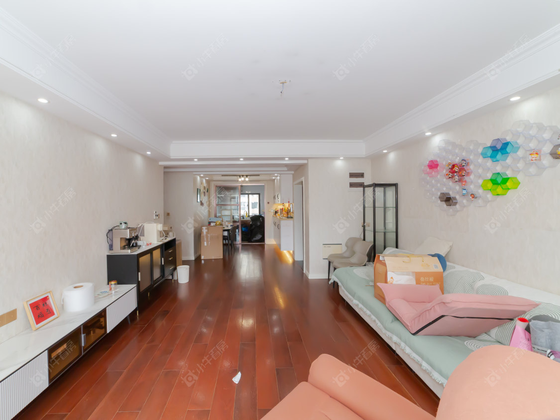 常州世茂香槟湖二期在售二手房源室内图_小牛看房