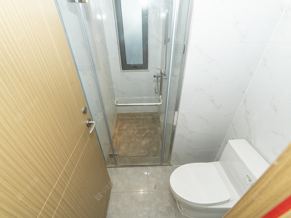 常州绿地香港名墩道在售二手房源室内图_小牛看房