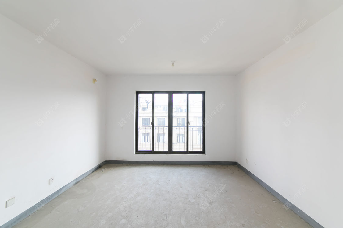 常州绿地香奈别墅区在售二手房源室内图_小牛看房