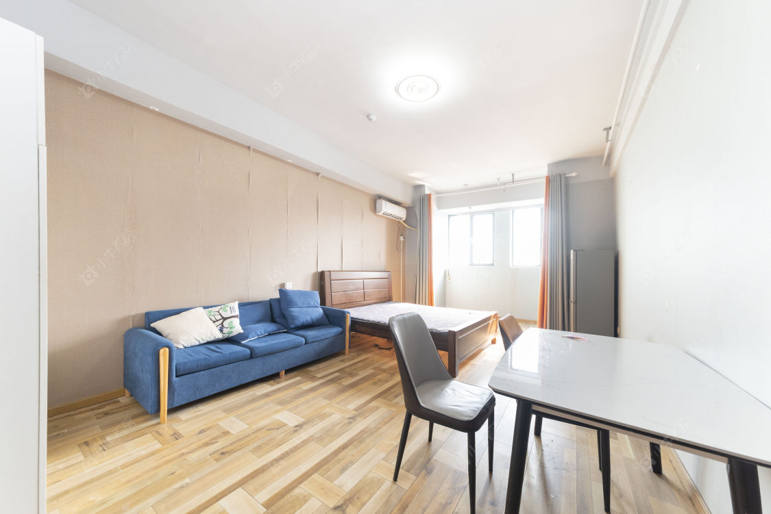 常州亚泰财富中心在售二手房源室内图_小牛看房