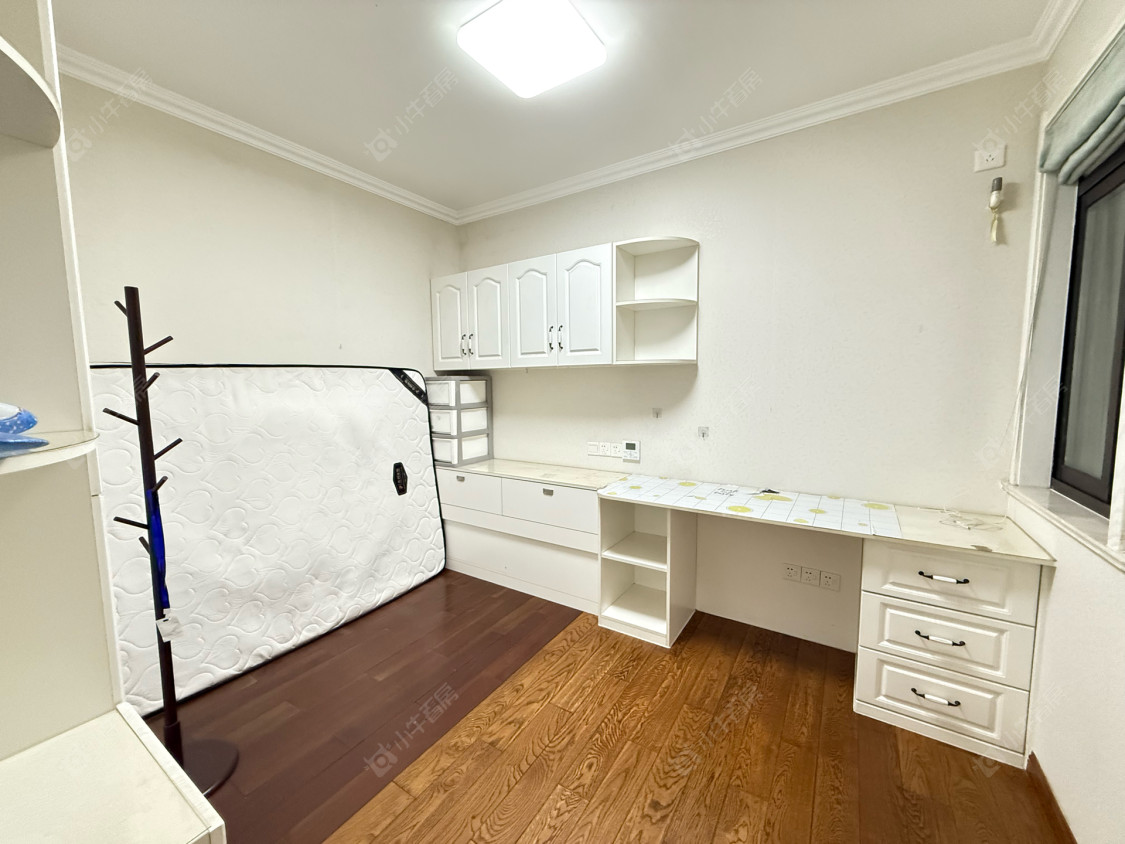 常州世茂香槟湖三期在租房源室内图_小牛看房