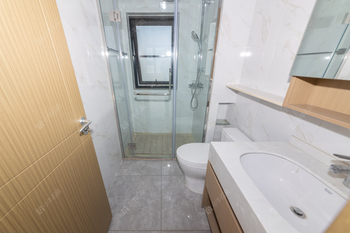 常州绿地香港名墩道在售二手房源室内图_小牛看房