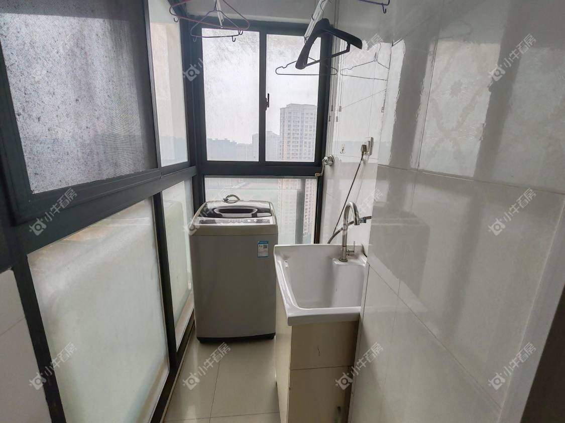 常州世茂香槟湖一期在租房源室内图_小牛看房