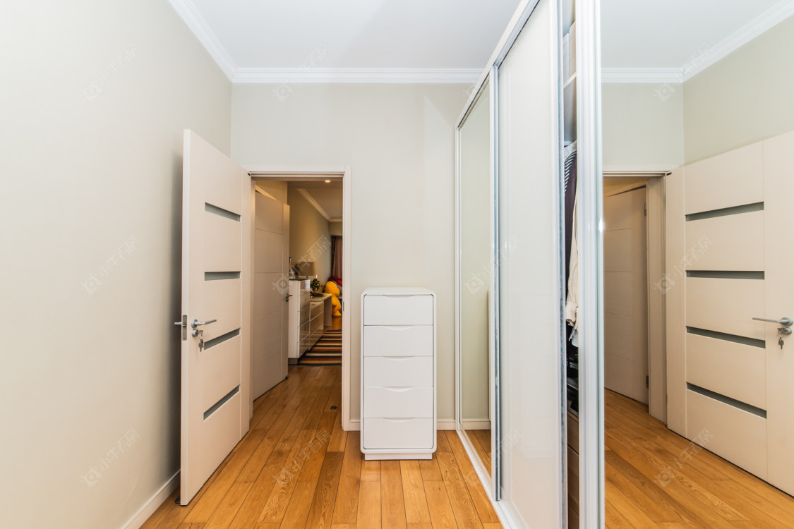 常州世茂香槟湖二期在售二手房源室内图_小牛看房