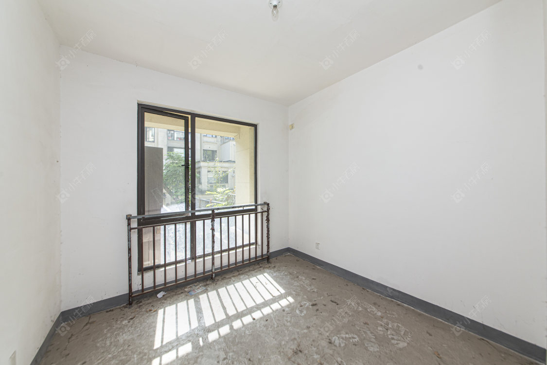 常州绿地香奈别墅区在售二手房源室内图_小牛看房