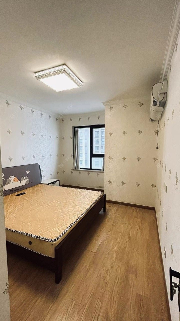 常州世茂香槟湖四期在租房源室内图_小牛看房