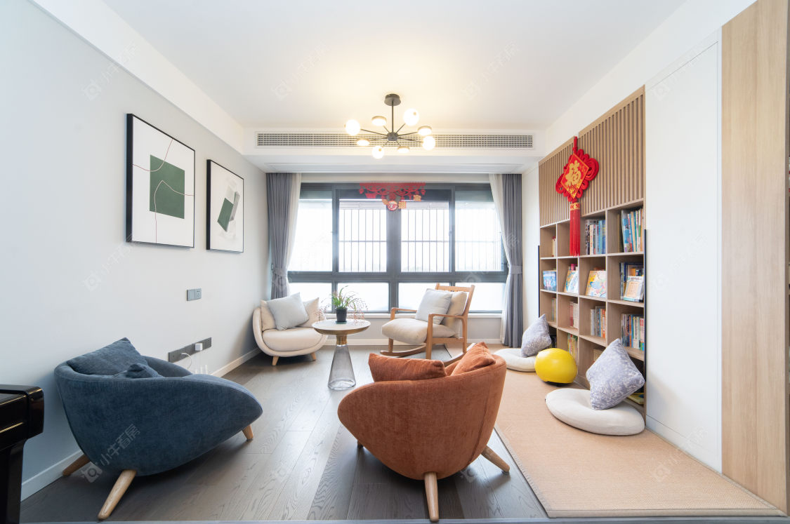 常州蓝天新苑4室2厅1卫在售二手房房源图片