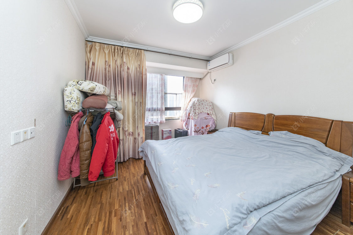 常州绿地峰云汇在售二手房源室内图_小牛看房