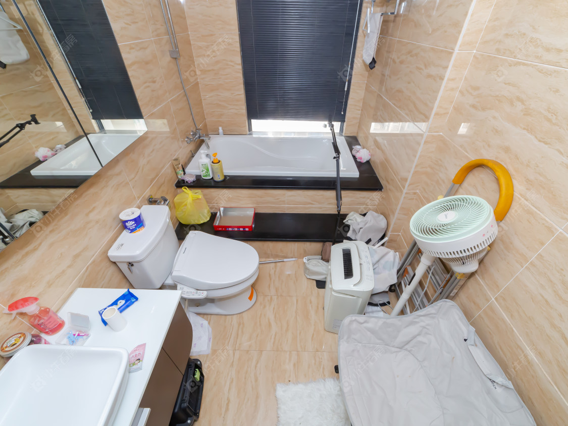 常州世茂香槟湖一期在售二手房源室内图_小牛看房