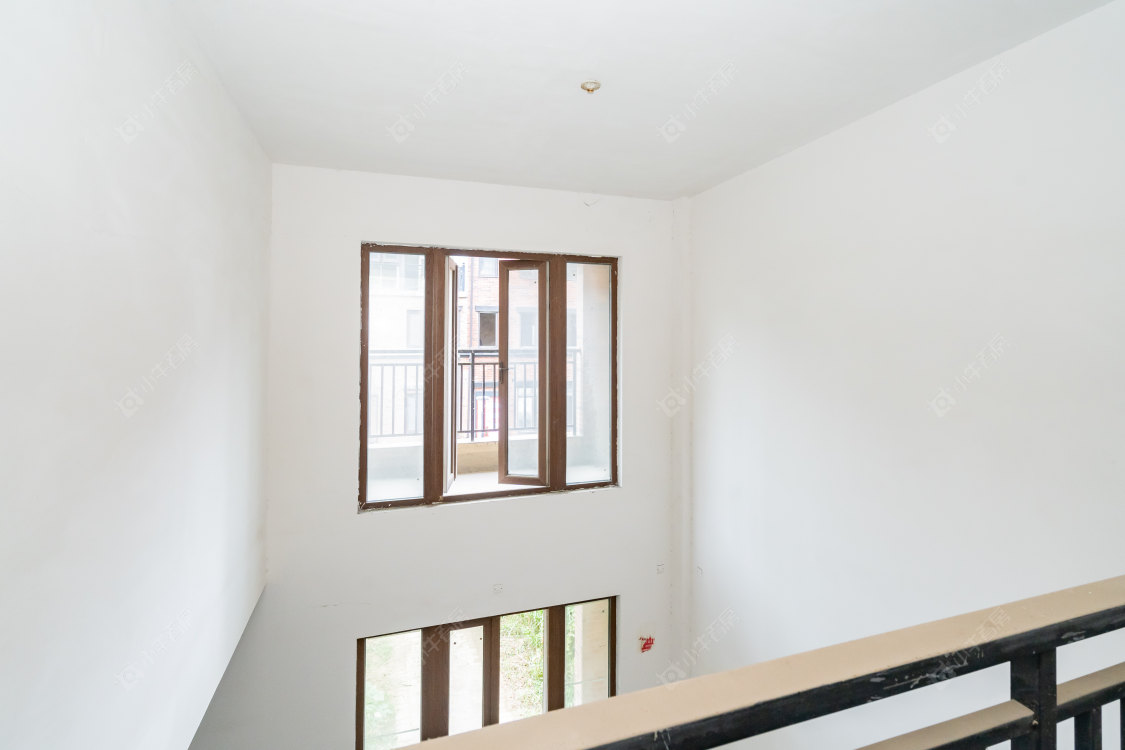 常州高成天鹅湖别墅区在售二手房源室内图_小牛看房